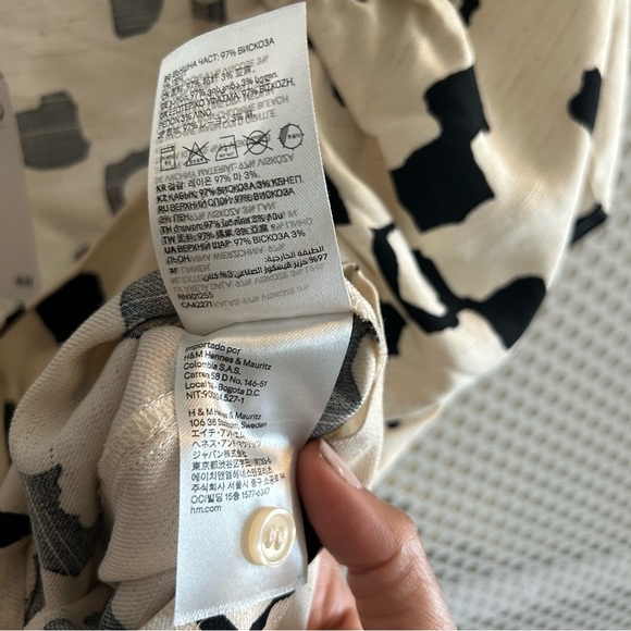 H&M Peplum Short-sleeved Blouse Size Large in Cream and Black Print NWT - Picture 5 of 10